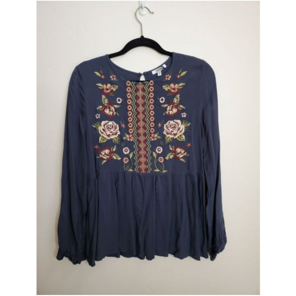 Jodifl embroidered top Size M navy blue long sleeve peplum ruffle single button